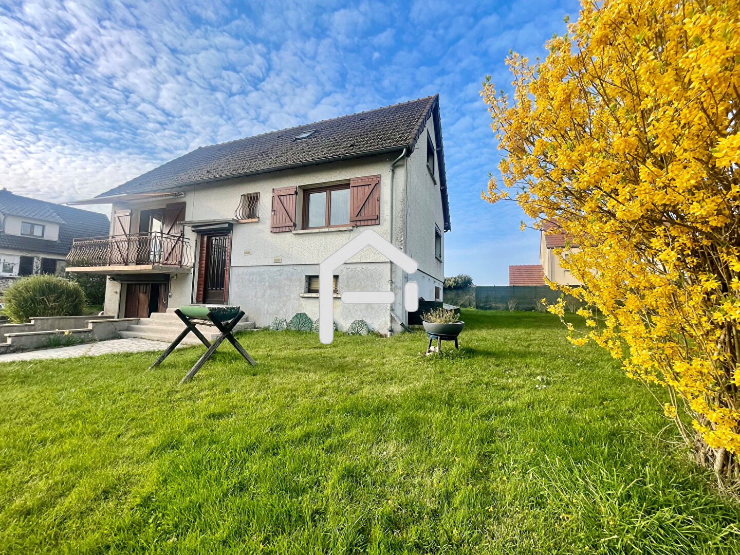 Maison 5 pièces, 100m2 à vendre à Venoy - 159 000 €