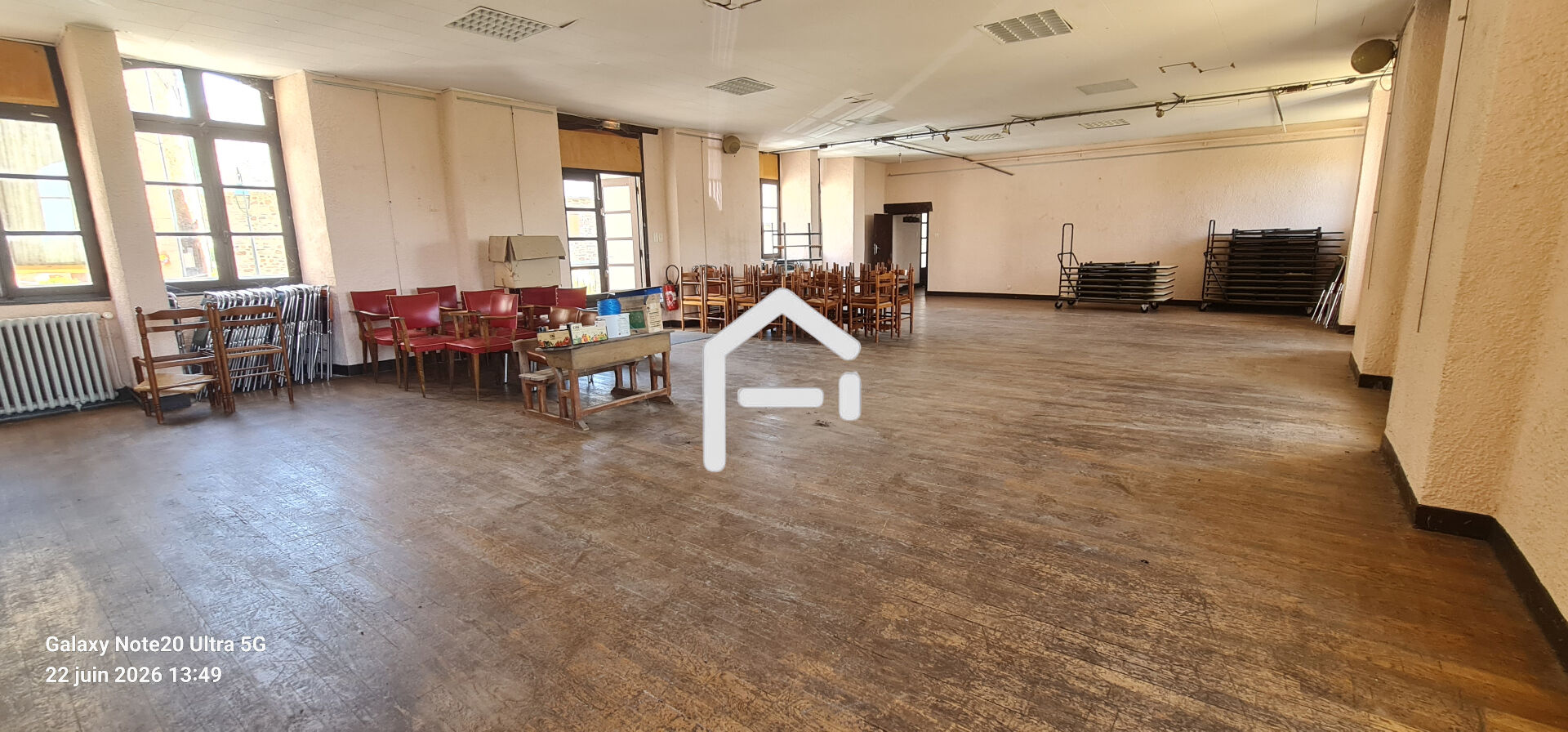 Immeuble à vendre à Voutezac - Réf 7770 - Investissement idéal