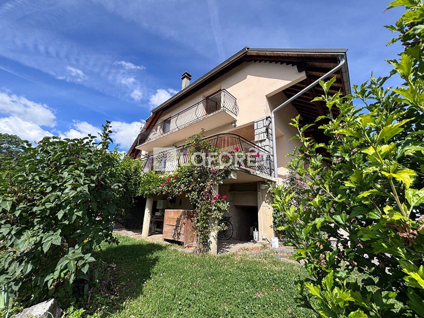 Maison 5 pièces à vendre à Mercury - Secteur calme avec jolie vue