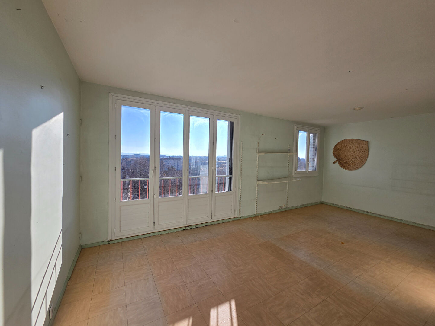 A saisir, Avignon proche des remparts , appartement  T3 lumineux de 64 m2