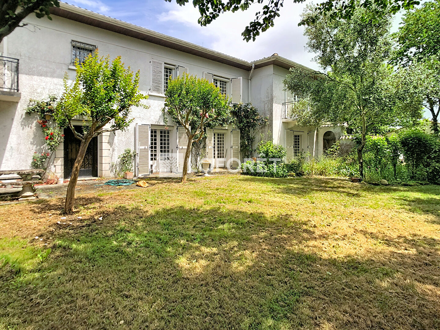 Maison Bords 14 pièce(s) 411.72 m2