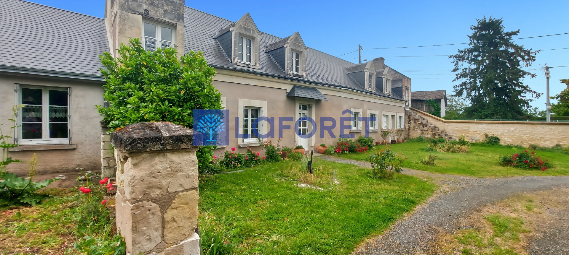 Maison Restigne 8 pièce(s) 179 m2