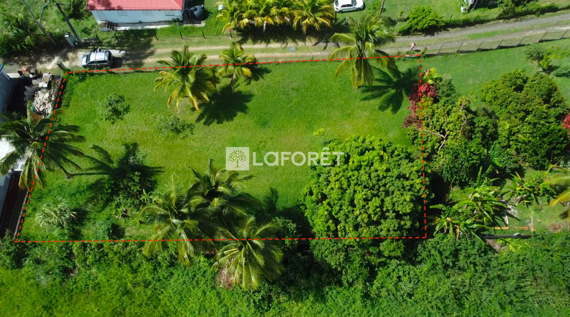 Terrain plat au Lamentin de 1171 m²