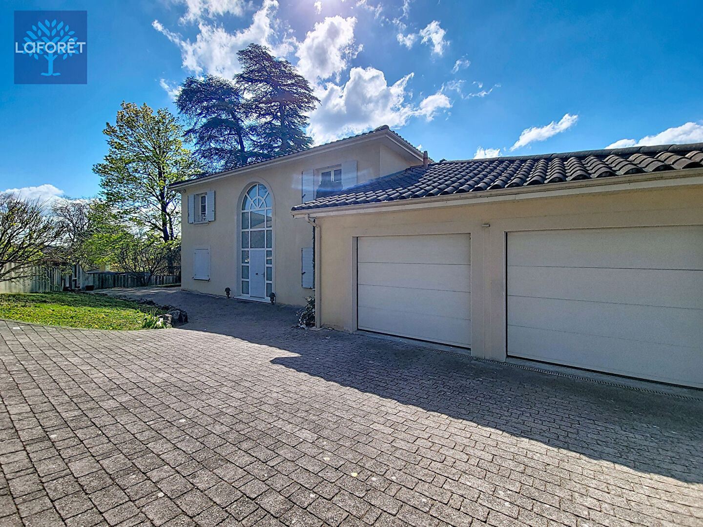 Maison Vourles 6 pièce(s) 176 m2