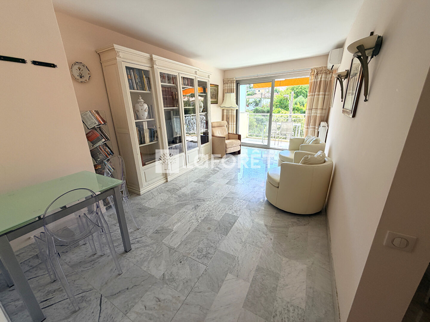 Cannes : Appartement 2 pièces 53 m² avec Terrasse, Garage et Cave