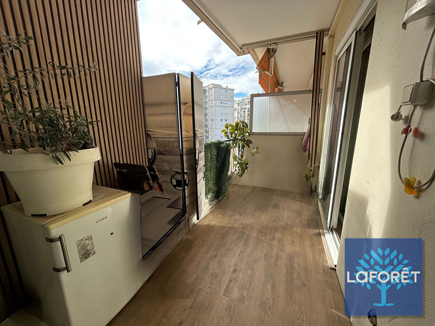 APPARTEMENT 2/3 PIECES - CANNES MARTINEZ - APERCU MER - TERRASSE