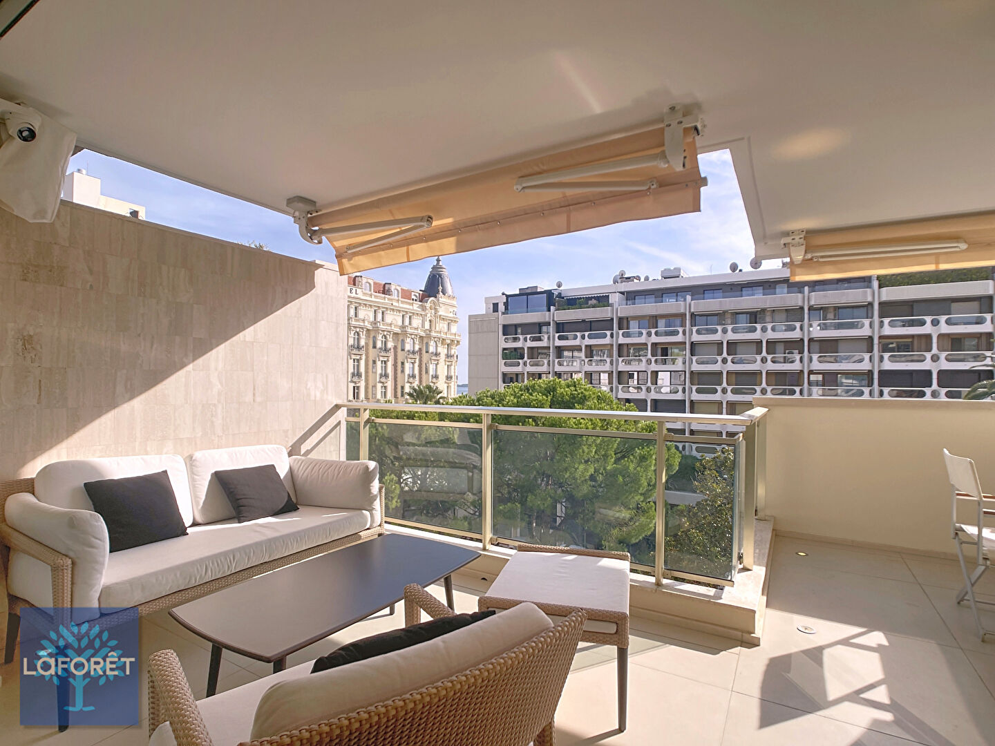 Magnifique appartement 6 pièces de 139m2 en plein coeur de la banane