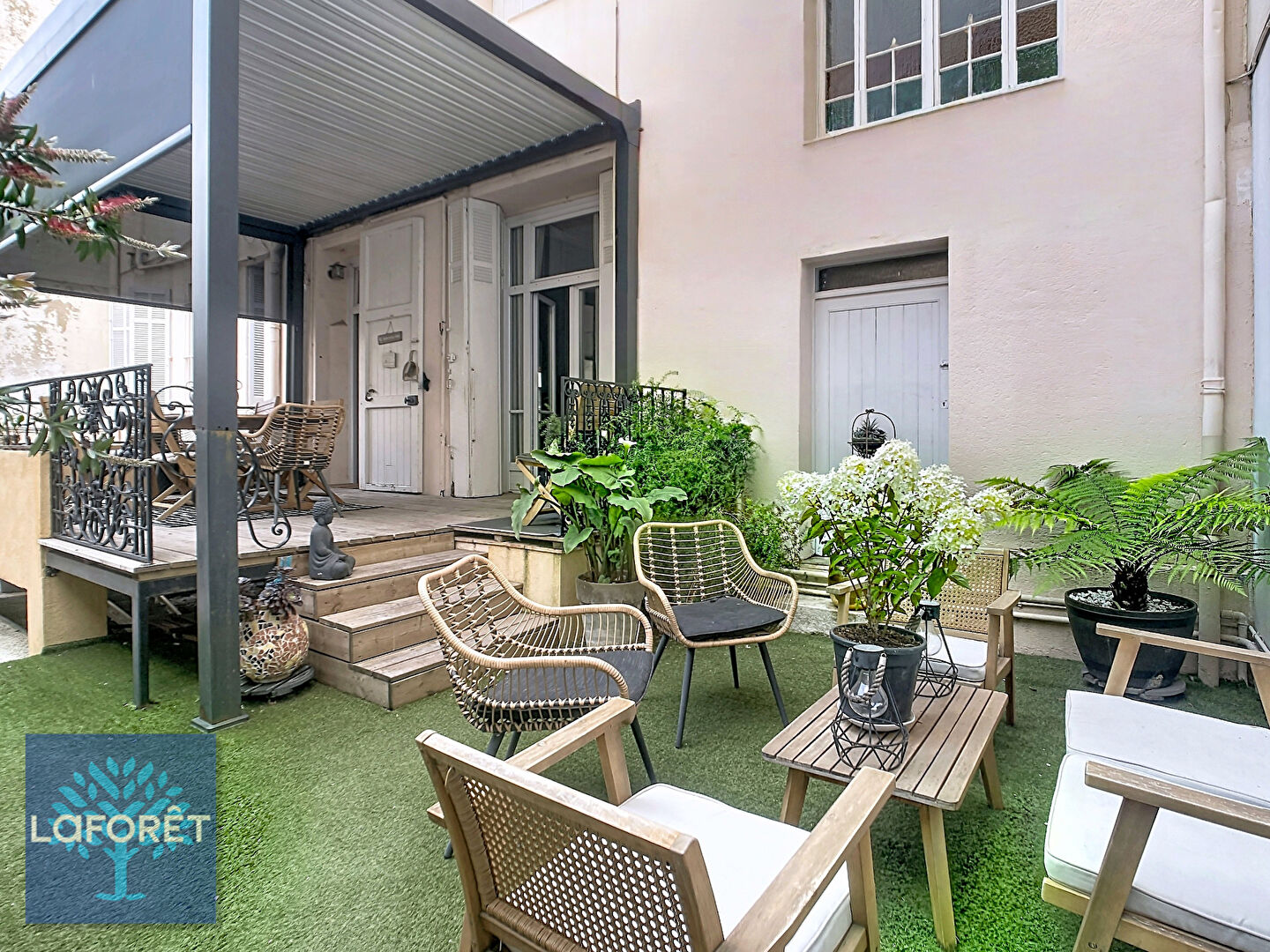 Appartement bourgeois 4 pièces avec Terrasse-Jardin-Garage_Cannes bas Carnot