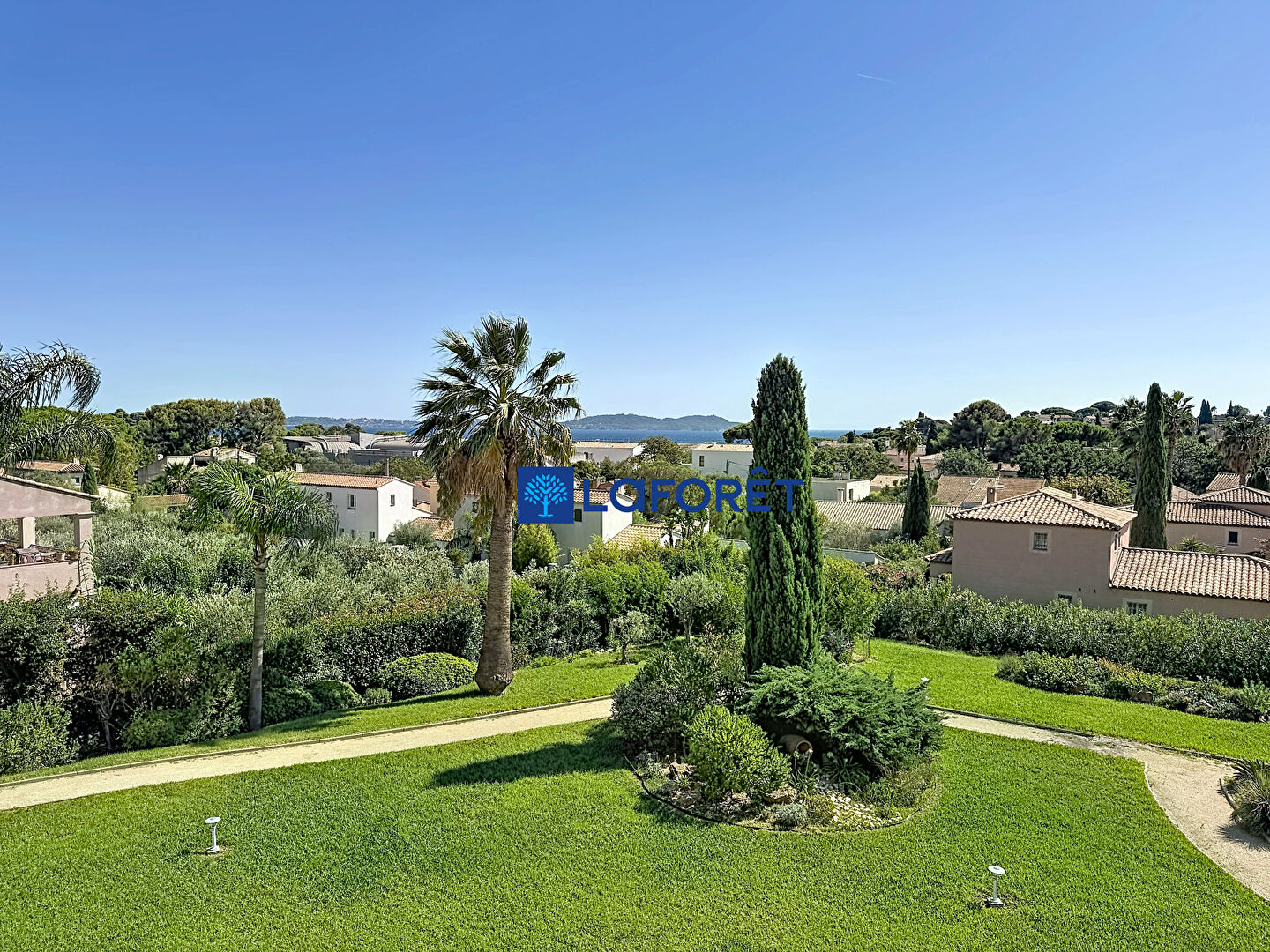 CARQUEIRANNE - Appartement