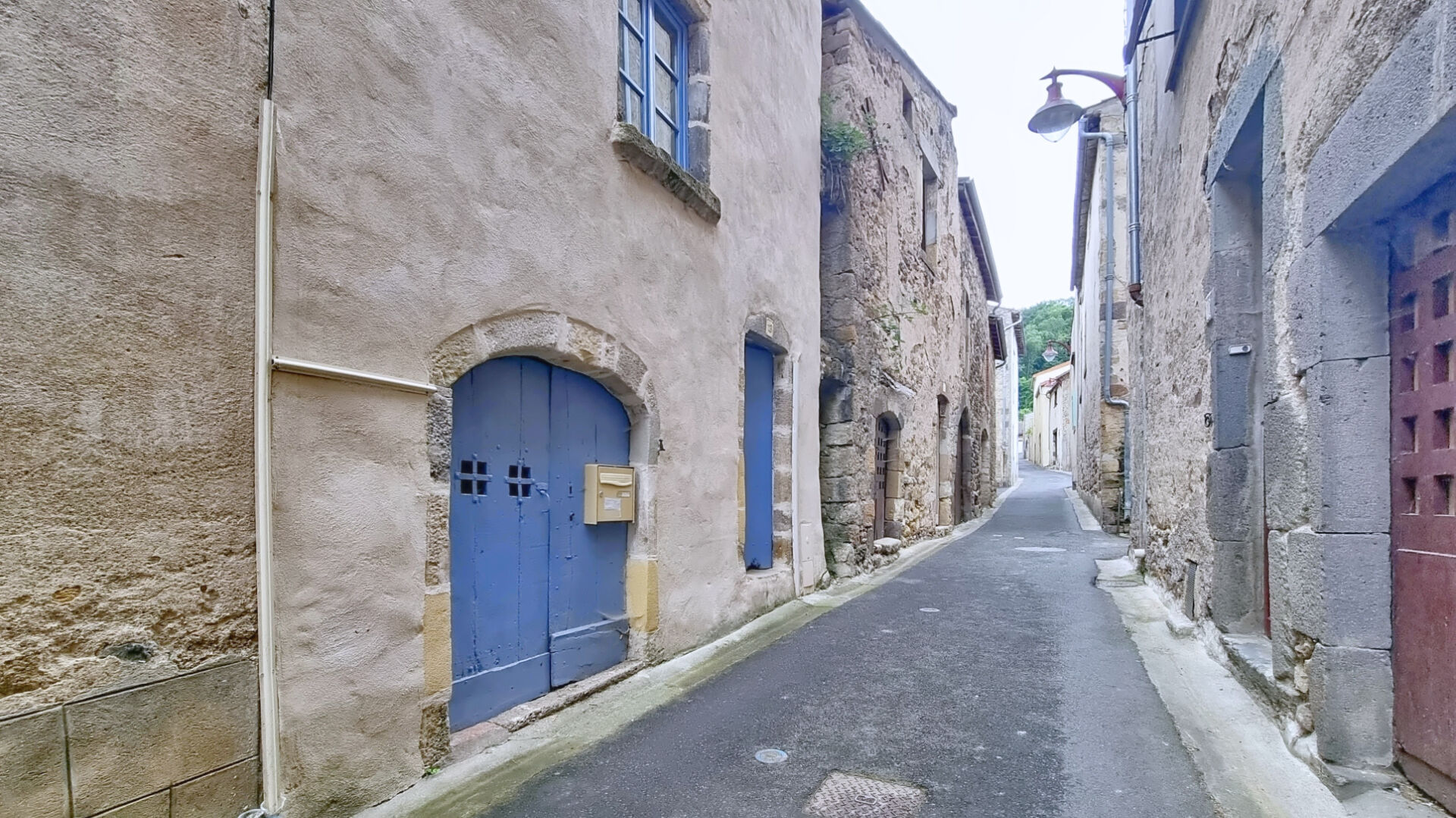 MAISON CHAMPEIX et JARDIN