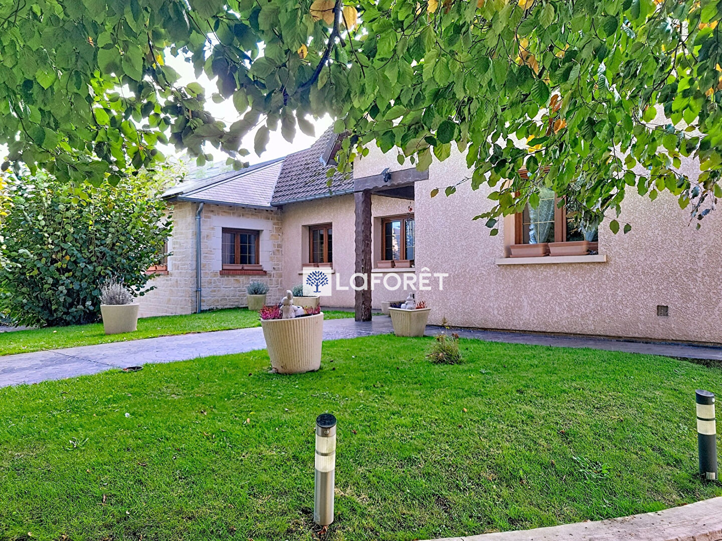 Maison Marest Dampcourt 11 pièce(s) 388 m2