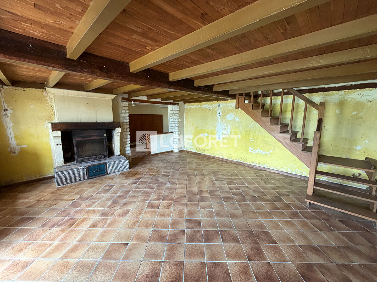 Maison à rénover à Boutiers Saint Trojan 3 pièce(s) 106 m2