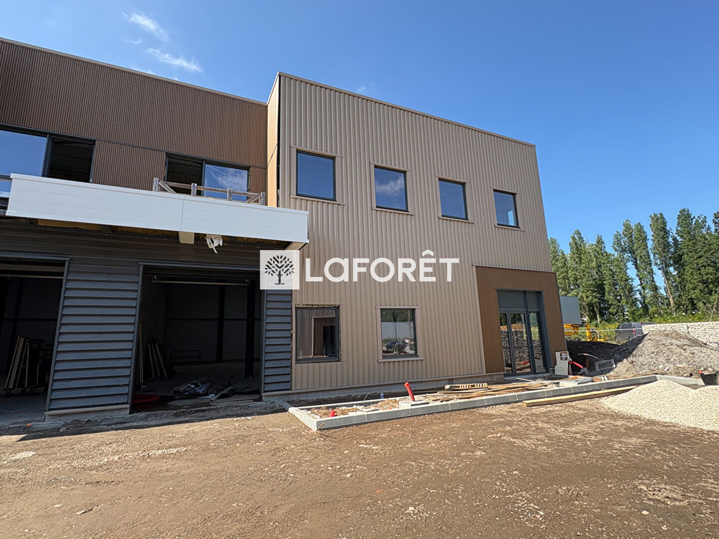 VENTE LOCAL D'ACTIVITE OISSEL