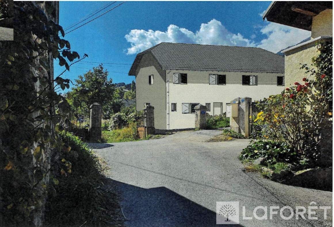 ** TERRAIN 744 m² - CHÂTEAUROUX LES ALPES