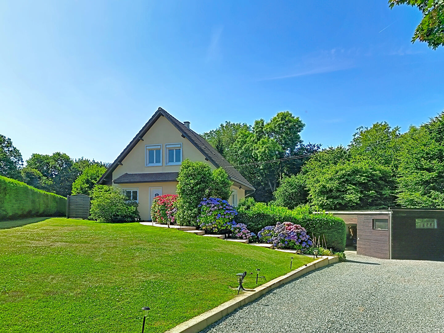 Maison 91m² — Froberville