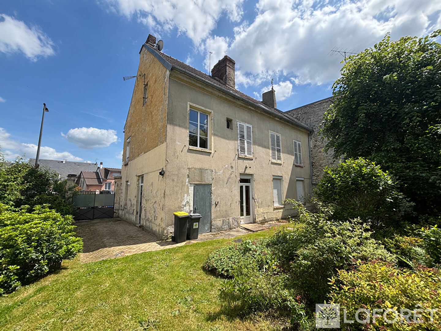 Maison La Chapelle En Serval 13 pièce(s) 237 m2