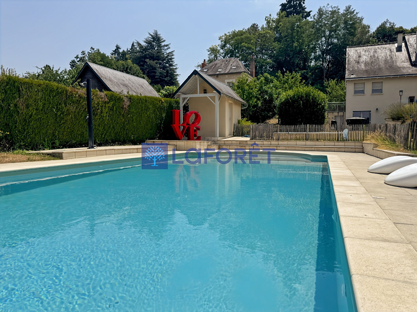 Maison Sache 8 pièce(s) 215 m2