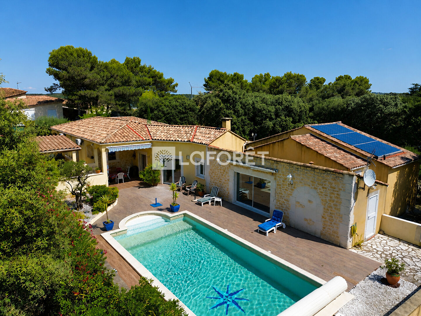 Maison CAVEIRAC 7 pièce(s) 153 m2