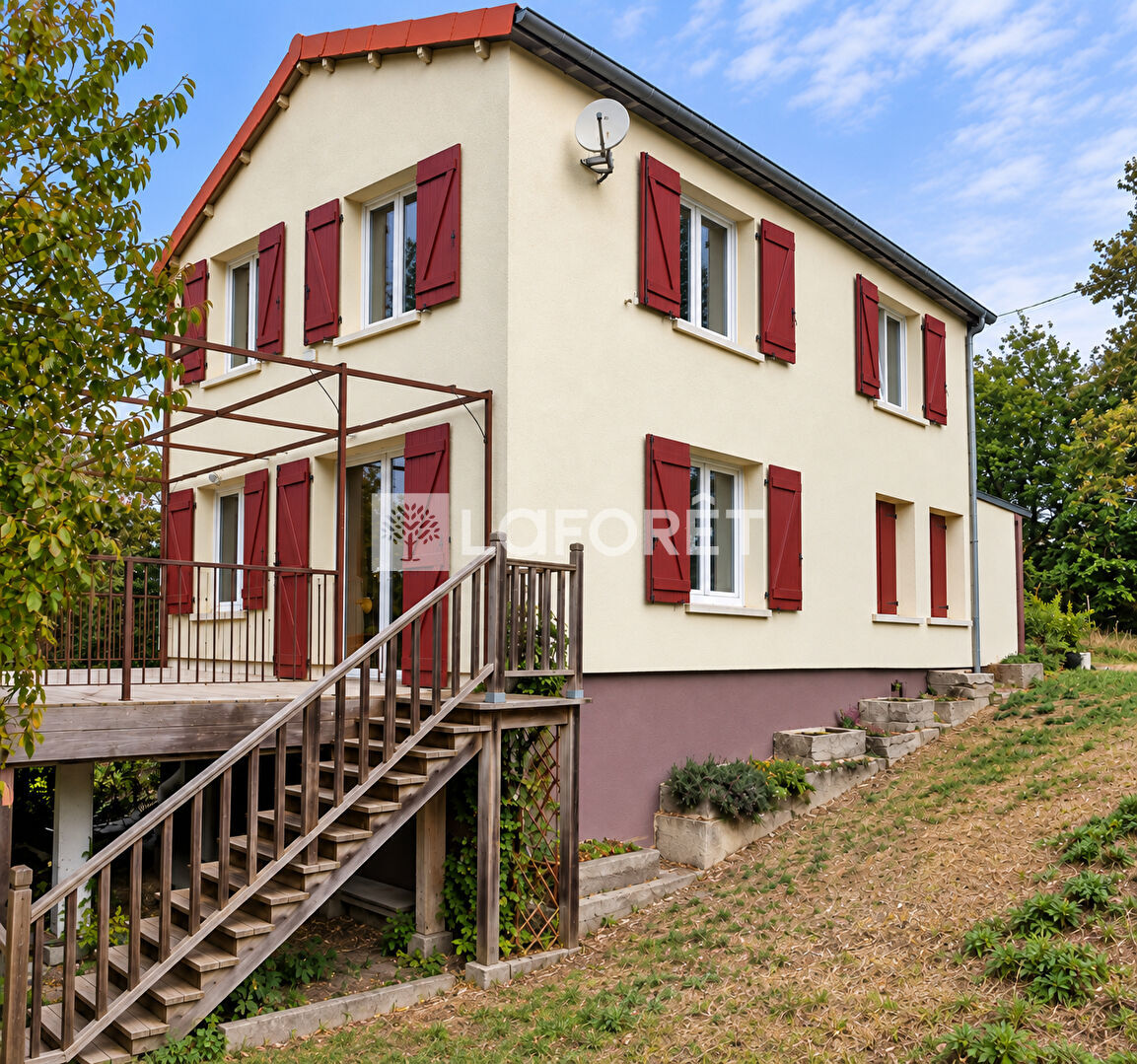 Cahuzac-sur-Vère : Maison écologique de 161 m² avec vue campagne