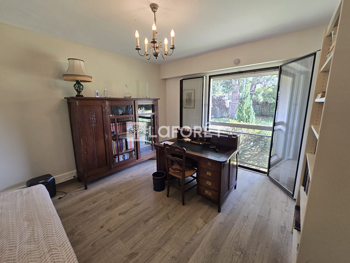 Maison d'Exception à Vendre à Donville-les-Bains - 8 Pièces, 5 Chambres, 216 m²