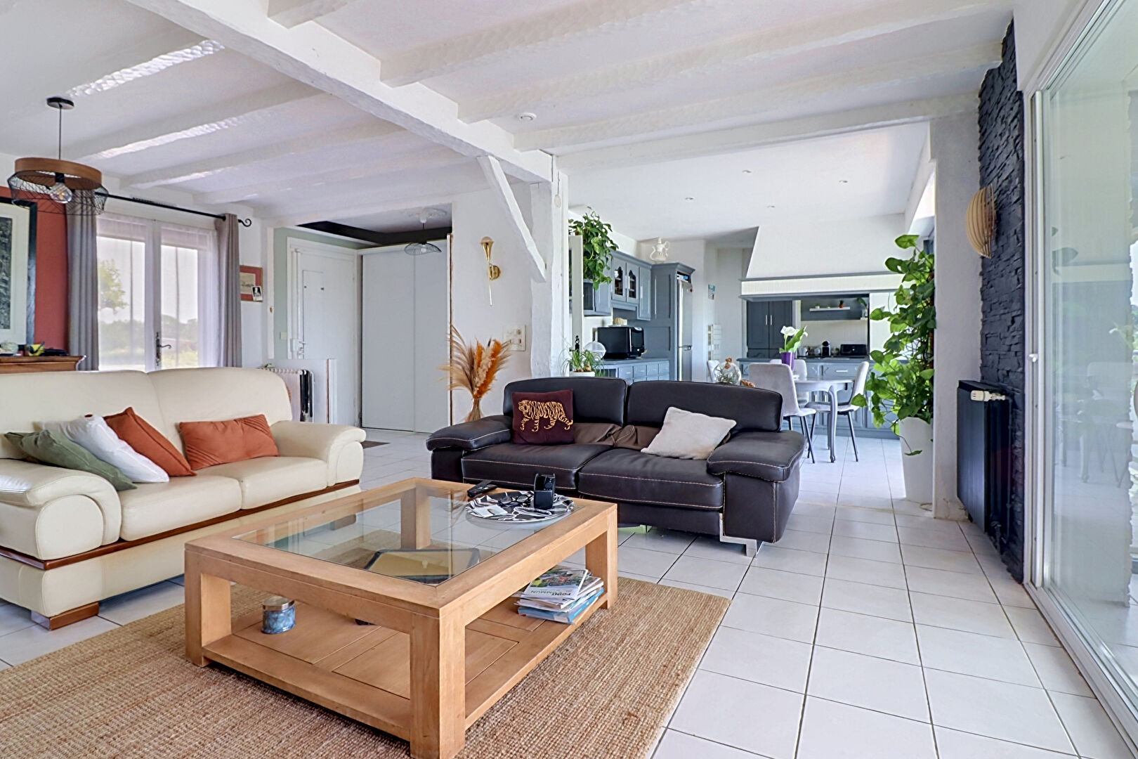 Maison avec piscine, sous-sol intégral et vue dégagée sur l'eau Esnandes 5 pièce(s) 115 m2