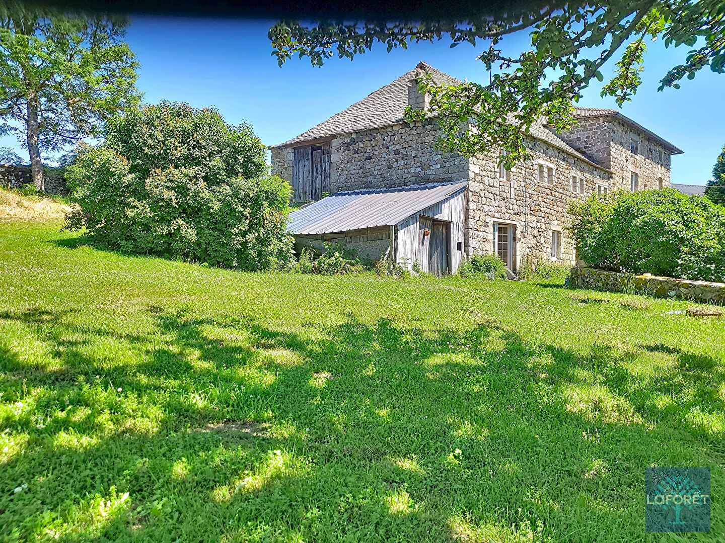 Maison mitoyenne  Presailles 8 pièce(s) 180 m2