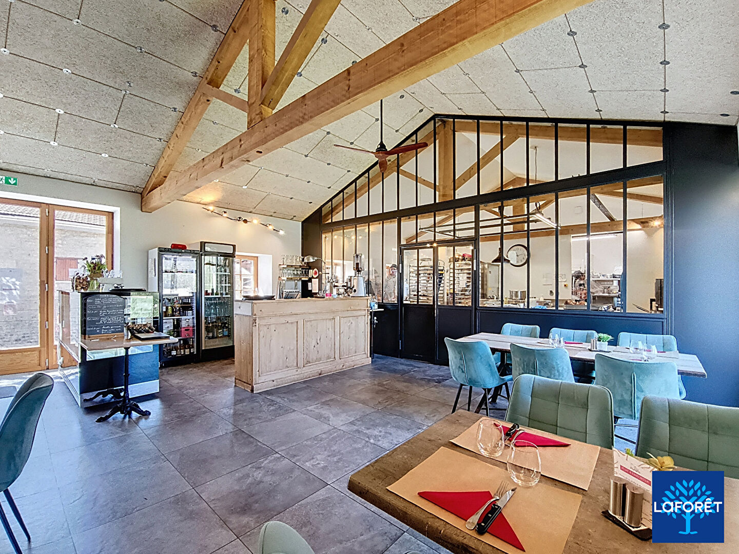 Fonds de commerce de restauration dans un cadre exceptionnel en bord de Loiree