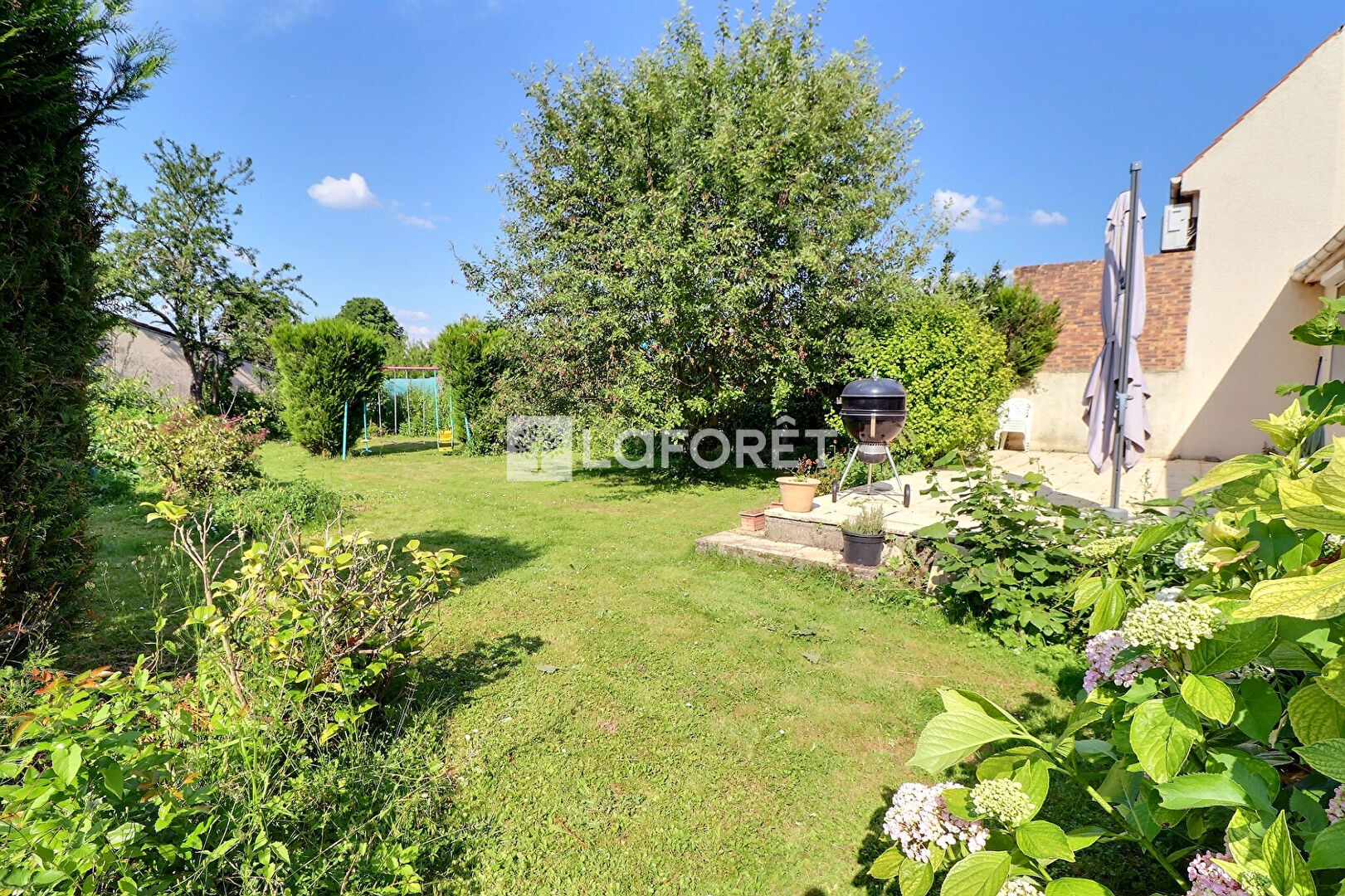 Maison Prunay Sur Essonne 8 pièce(s) 161.54 m2