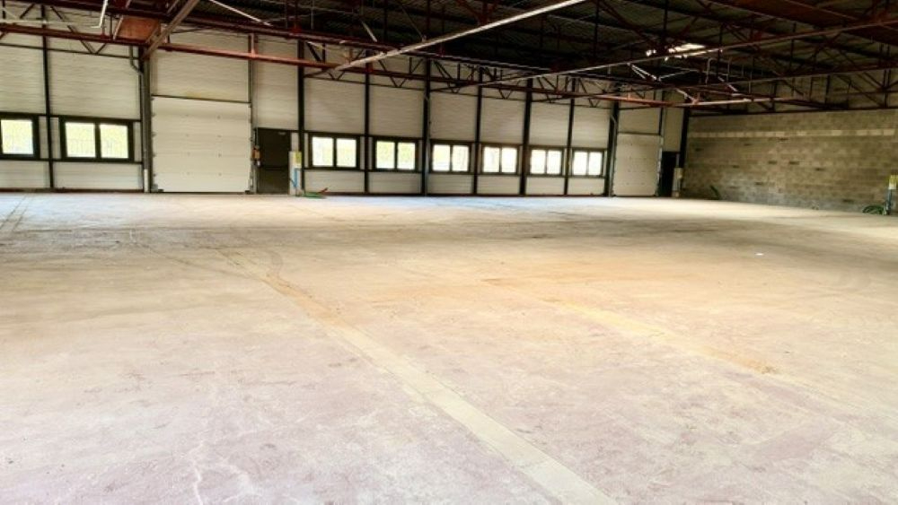 Entrepôt / local industriel Saint Etienne De Crossey 230 m2