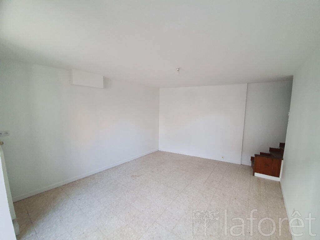 Maison en centre ville NEMOURS (77140)