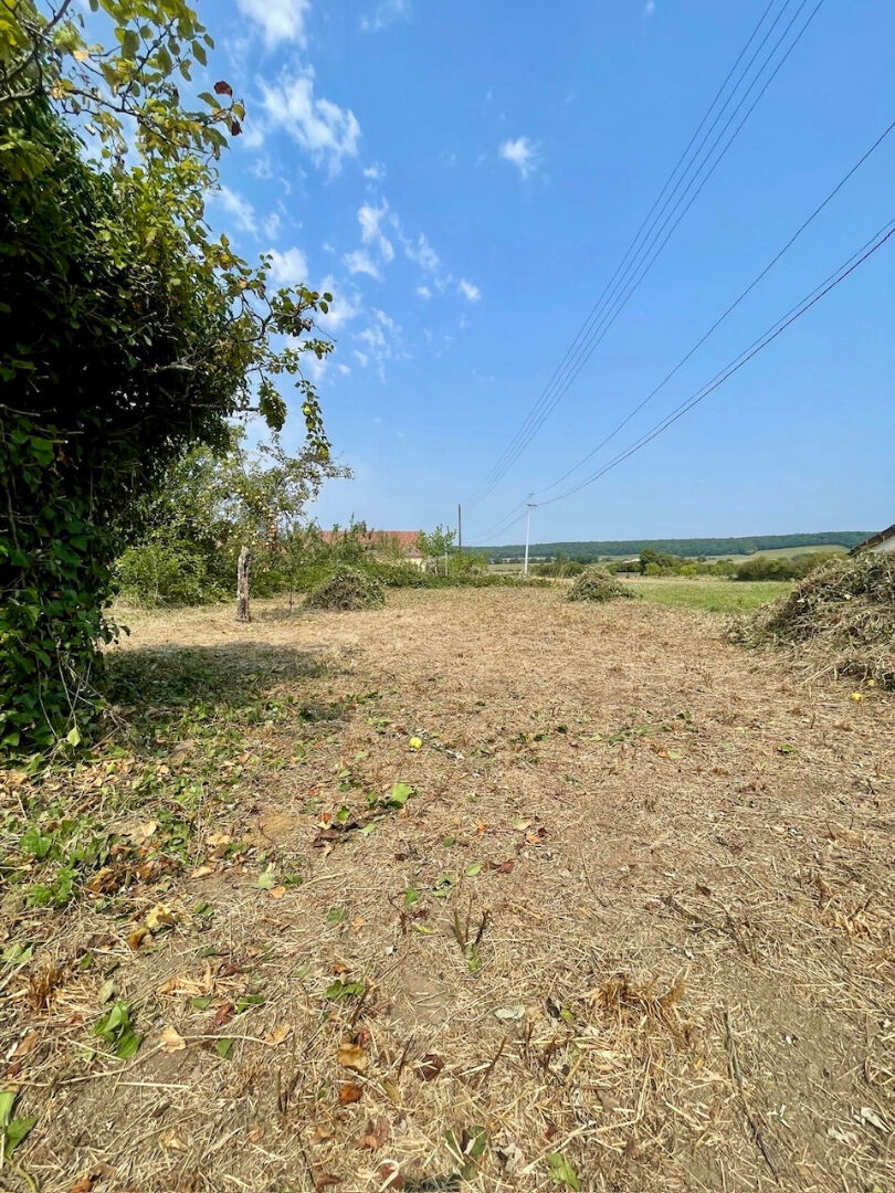 COUDRECIEUX - Terrain constructible 650 m²