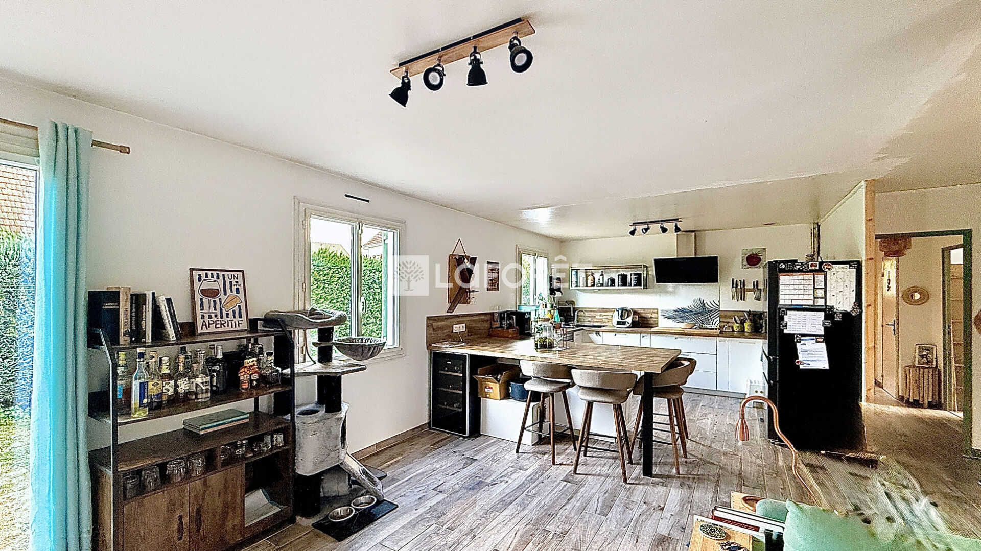 Maison familiale de charme au Ménil-Aubry / 6 pièces / 4 chambres132 m2