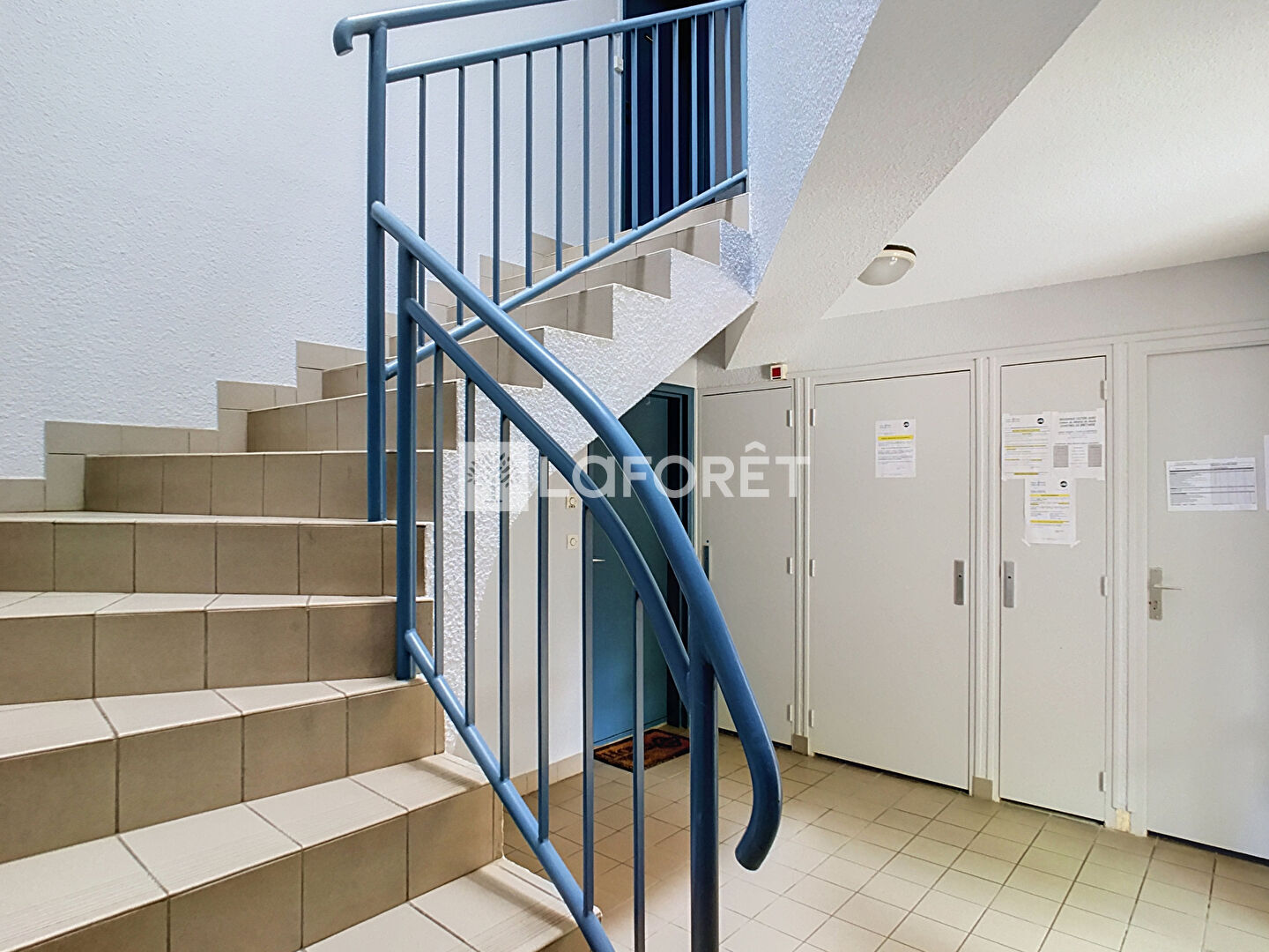 Appartement CHARTRES-DE-BRETAGNE , Duplex T2 avec garage fermé et parking privatif, à 200 m des commerces