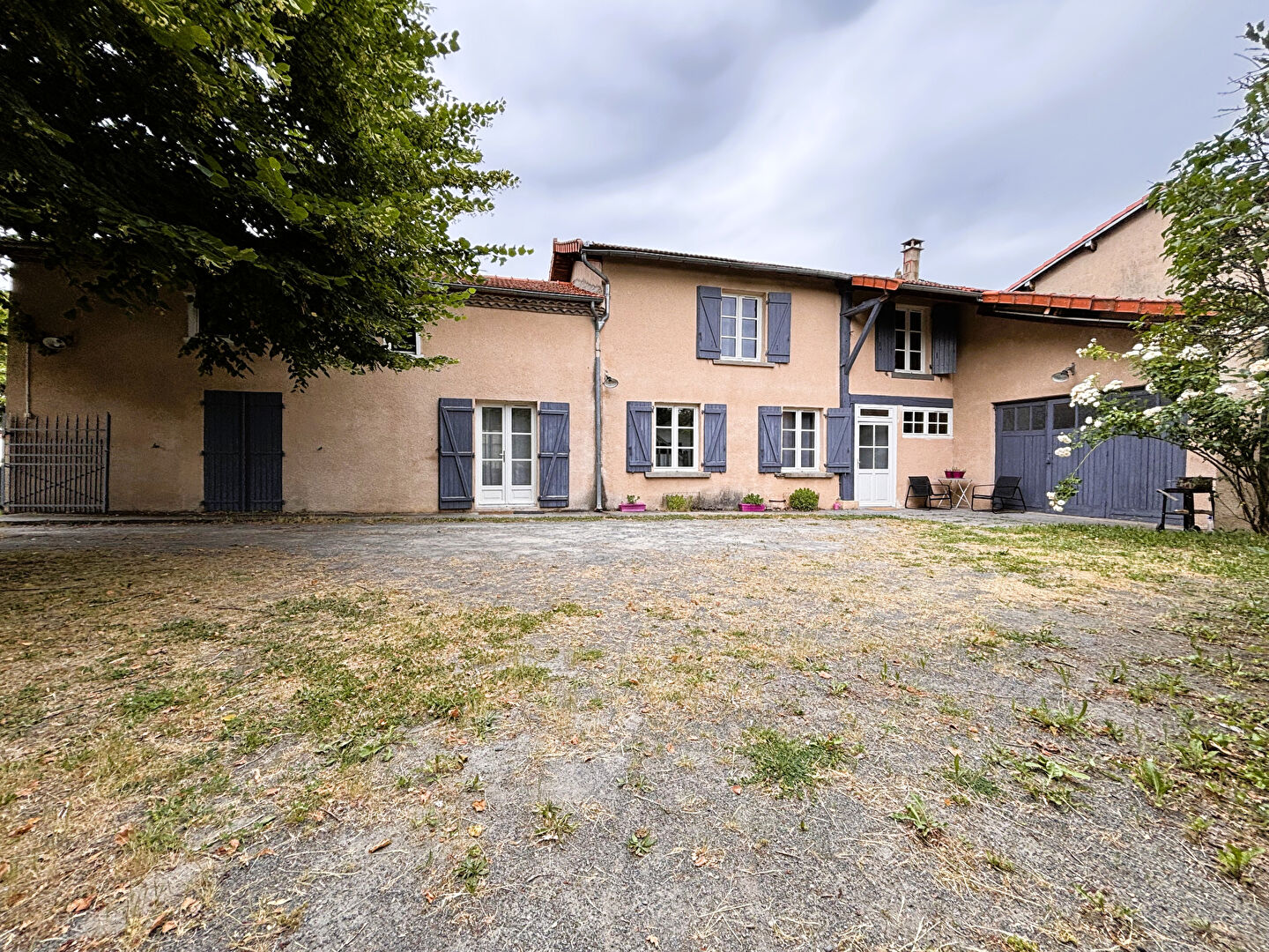 Maison Thuret 4 pièce(s) 118 m2