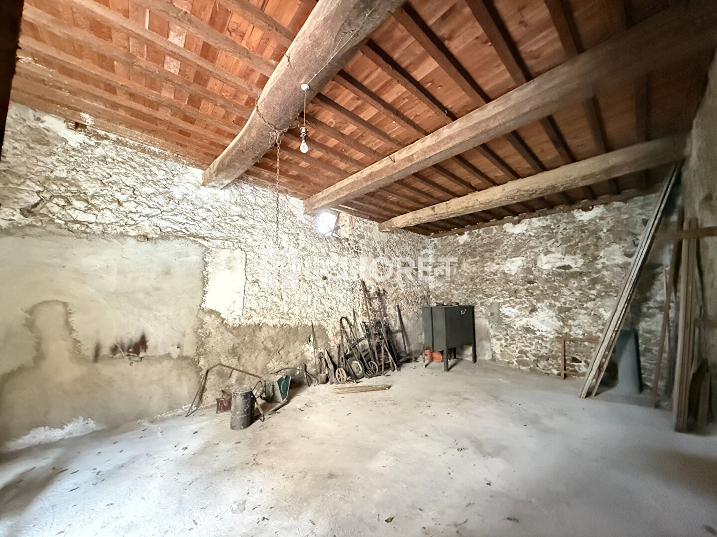 Estagel, GRANGE deux faces 85 m2