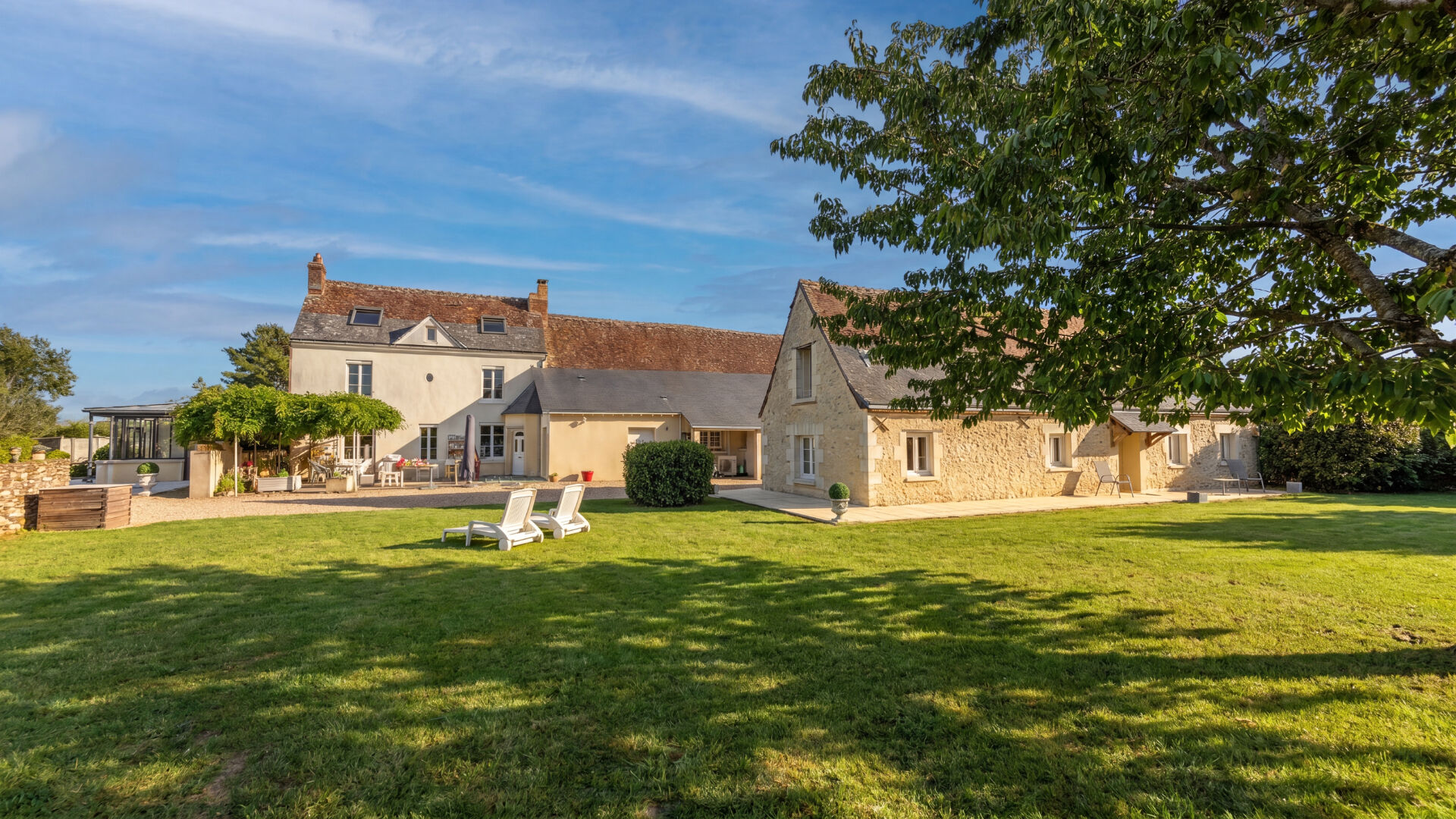Maison Azay Sur Cher 7 pièce(s) 250 m2
