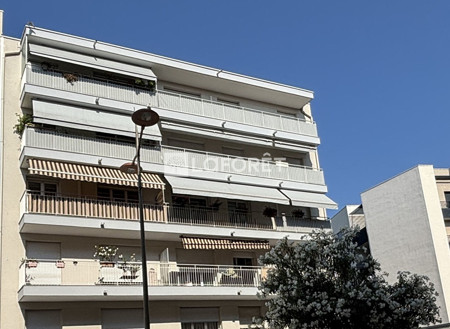 Appartement Saint Laurent Du Var 3 pièce(s) 61 m2