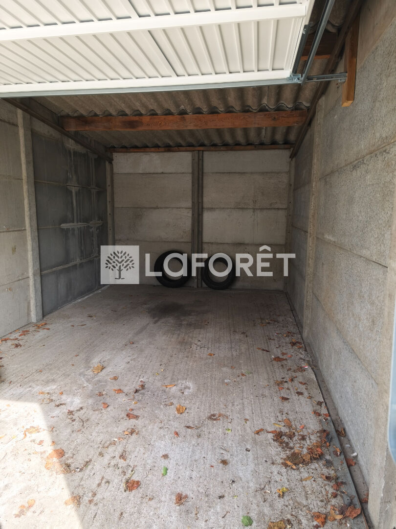 RARE | Garage sécurisé au Centre-ville