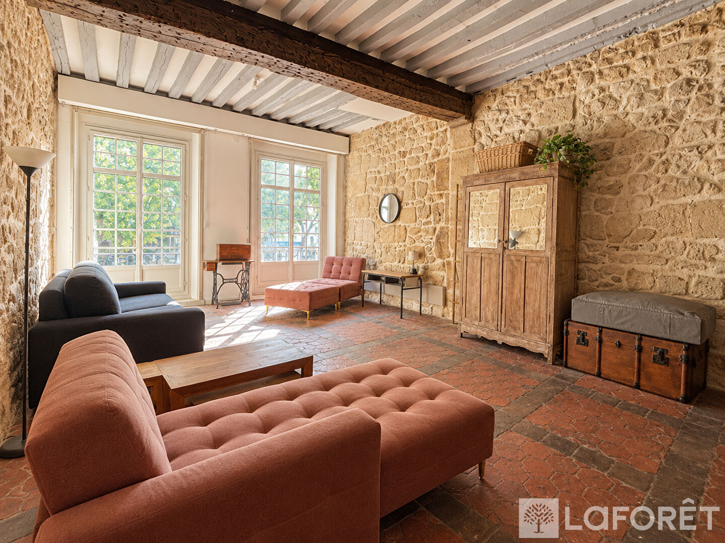 Apartment 1 pièces · 49.00 m² à PARIS