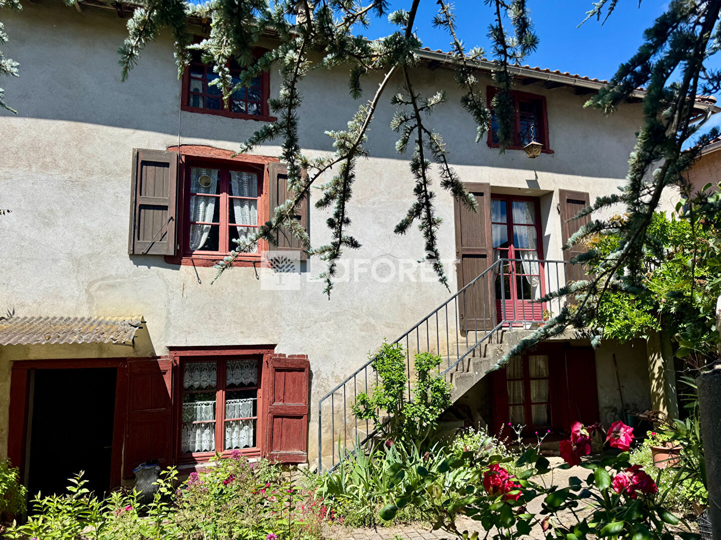 Appartement 137 m2 type 4 avec jardin clos