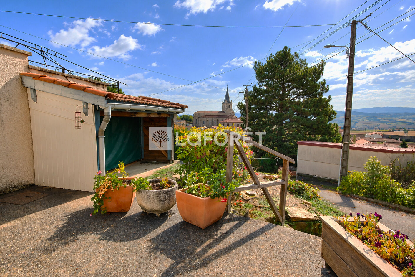 Maison à Pomeys avec vue dominante