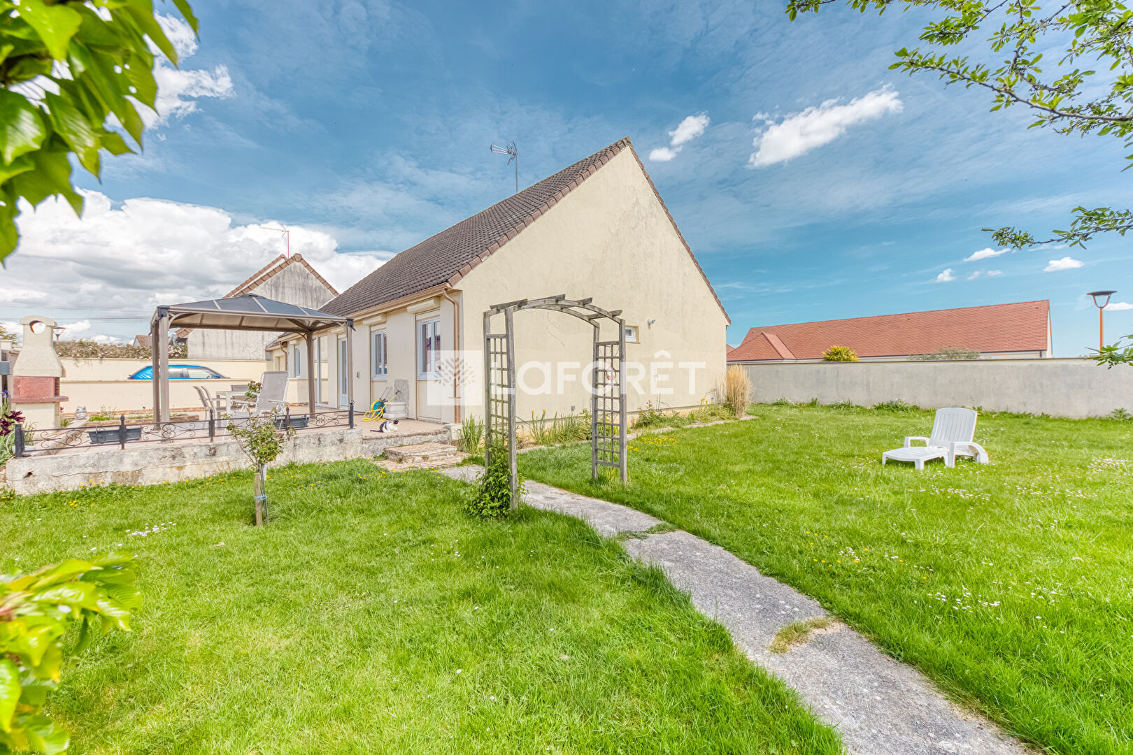 Maison à vendre à Bernay Vilbert 6 pièce(s) 123.75 m2