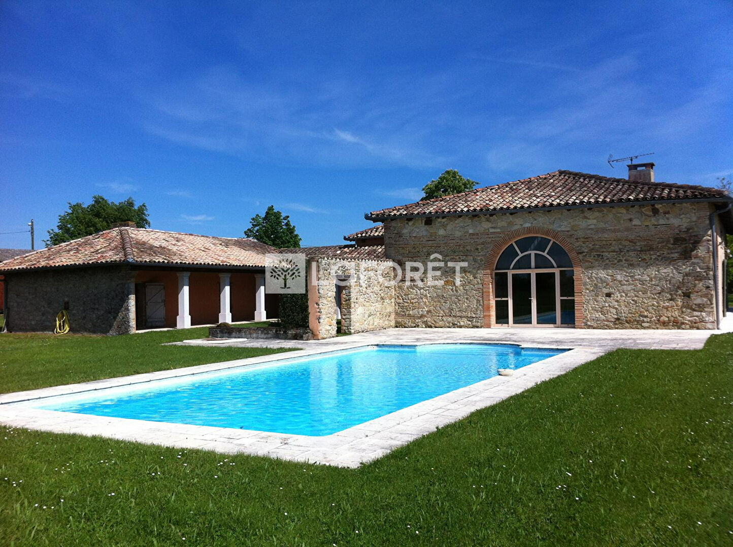 Maison Montdurausse 8 pièce(s) 324 m2